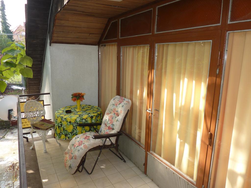 Vadasztanya Apartmanhazak Шіофок Номер фото