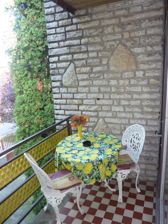 Vadasztanya Apartmanhazak Шіофок Номер фото