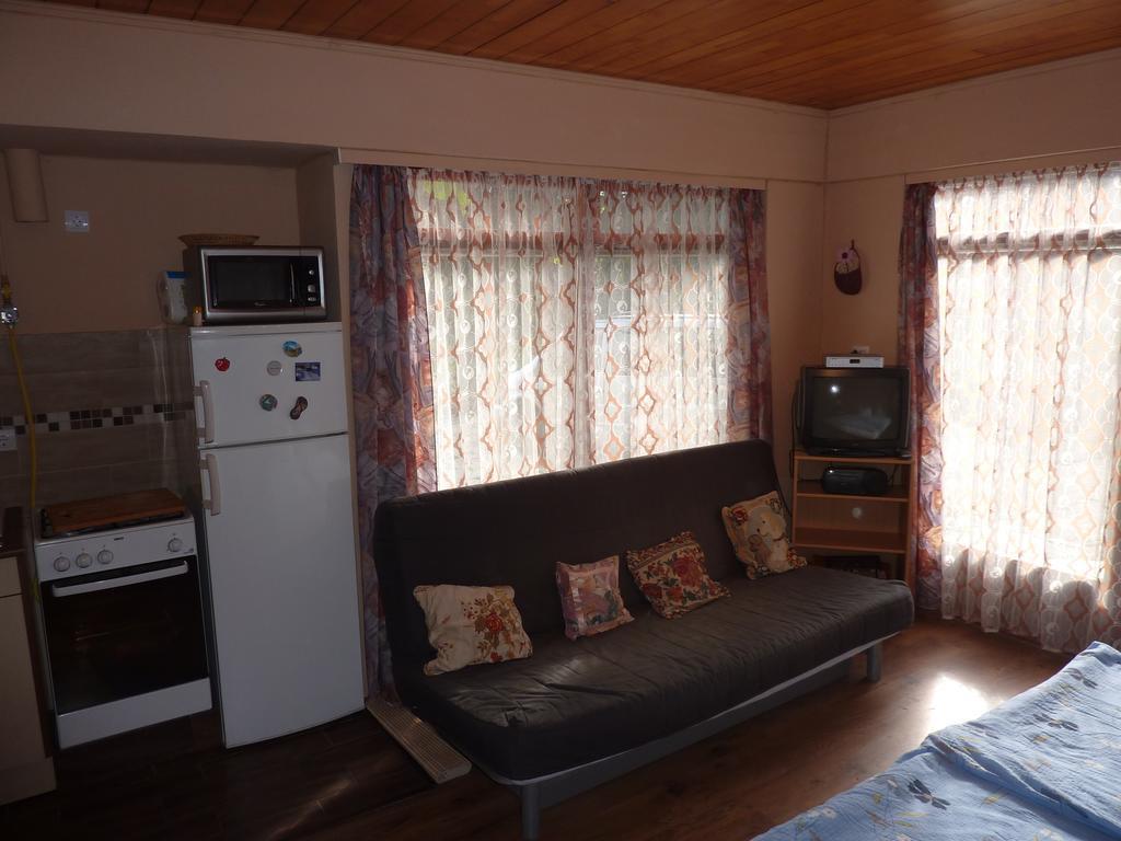 Vadasztanya Apartmanhazak Шіофок Номер фото