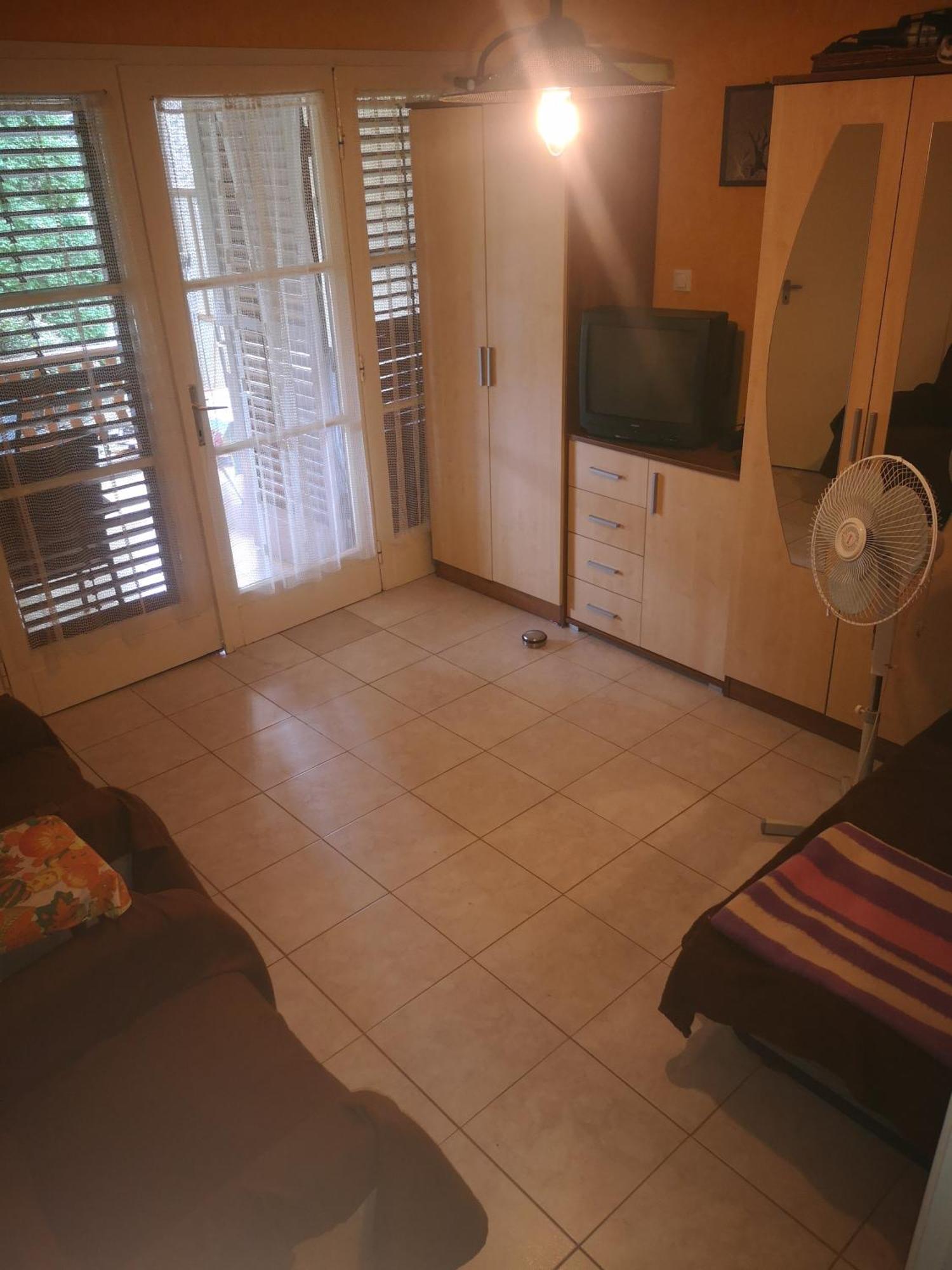Vadasztanya Apartmanhazak Шіофок Номер фото